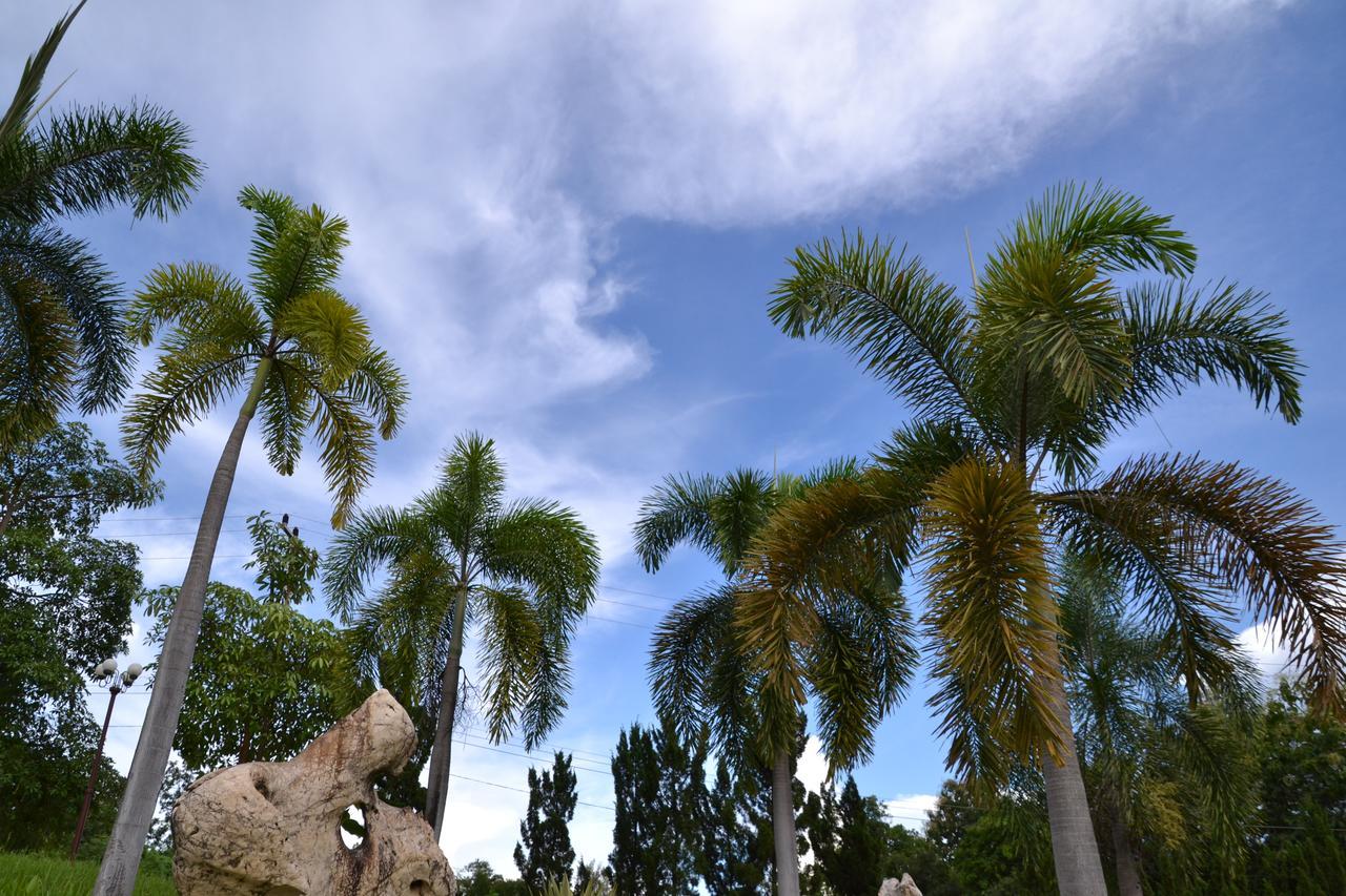 Touch Star Resort Chom Thong Exterior foto